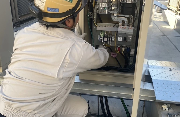 「資格取得補助で電気工事士の未来を開こう！」